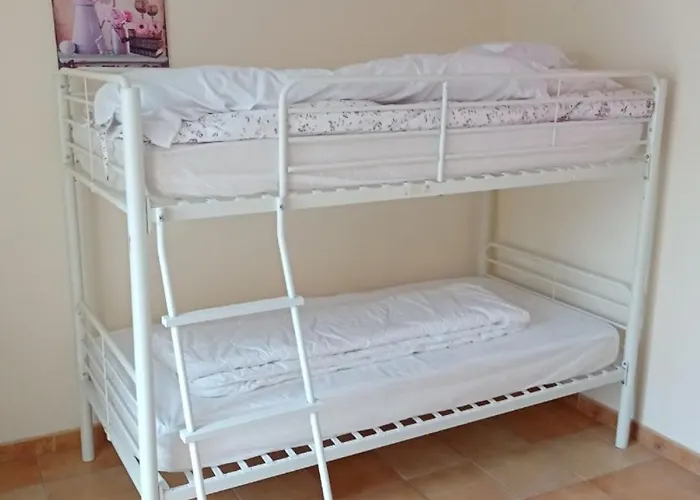 Lou Baralet D'hotes Et Restaurant 3* Roujan